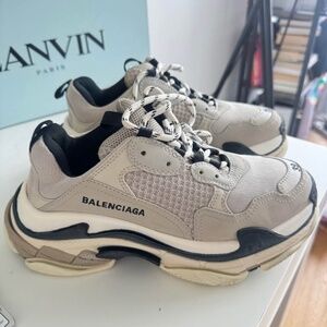 Balenciaga Sneakers Triple S